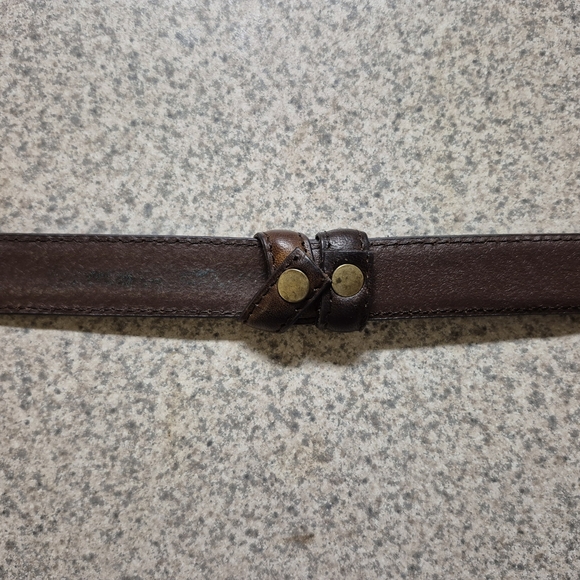 Elegant Brown Belt with Gold Accents - Picture 7 of 11